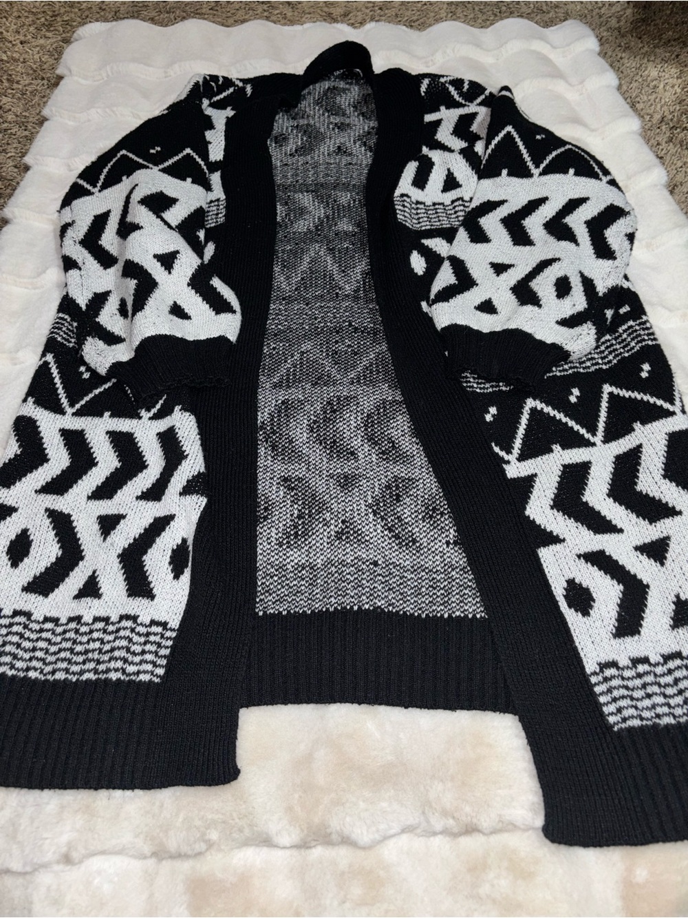 Fashion Nova Black and White Geometric Open-Front Cardigan